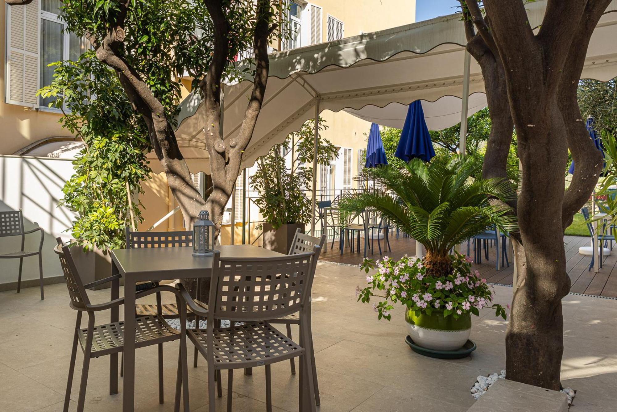Hotel Villa Elisa & Spa 보르디게라 외부 사진