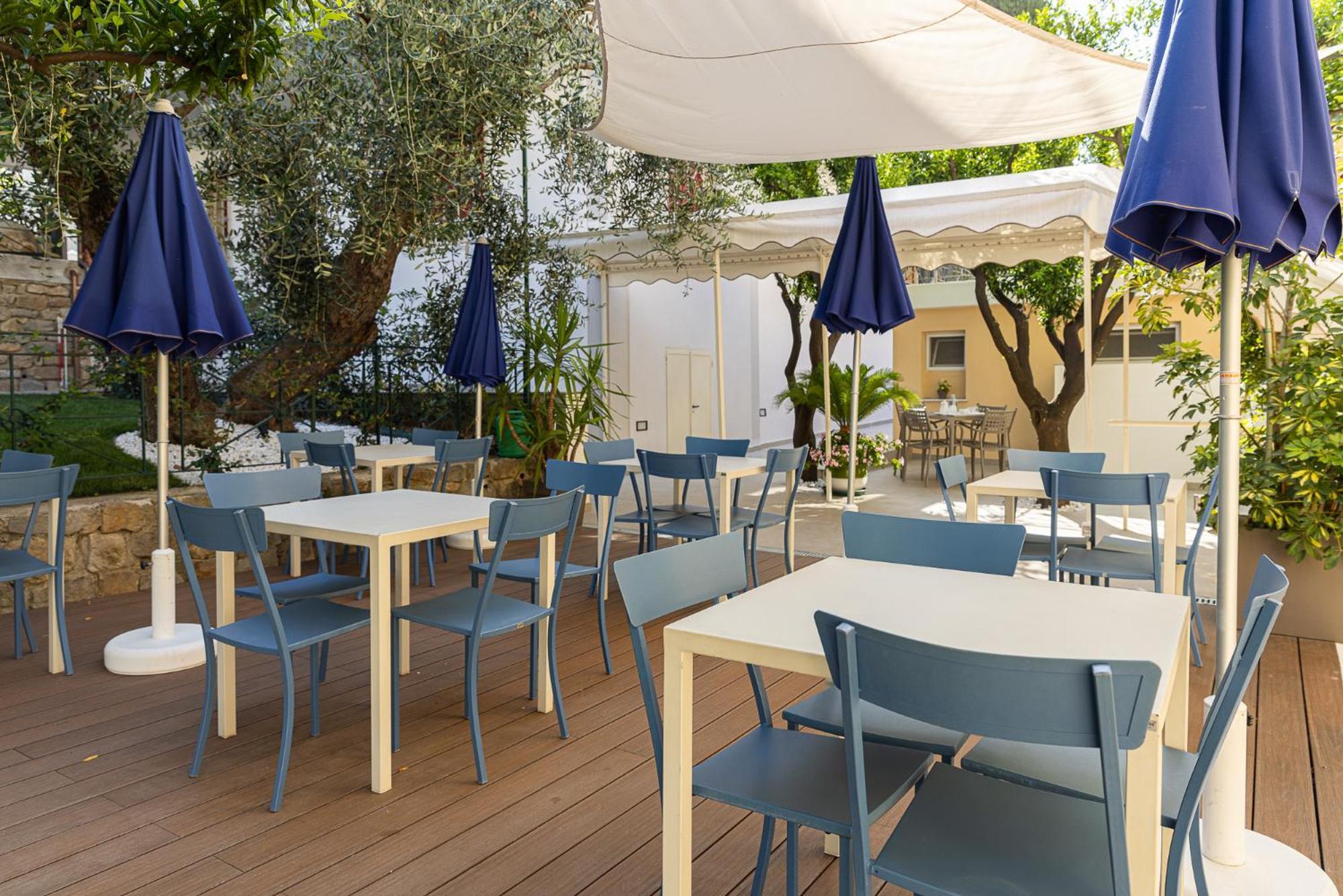 Hotel Villa Elisa & Spa 보르디게라 외부 사진